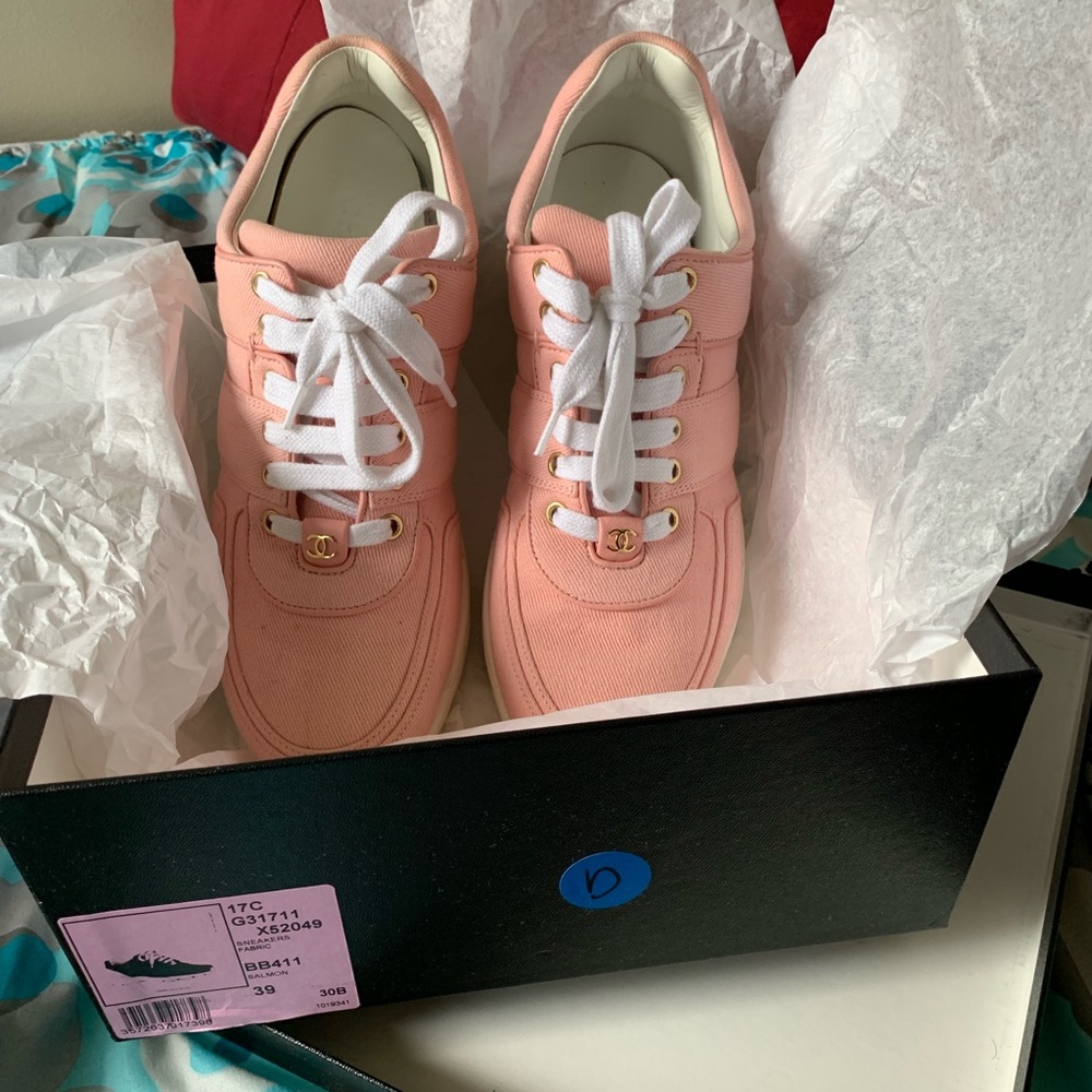 CHANEL LACEUP TRAINERS SNEAKERS PINK SALMON SZ 39